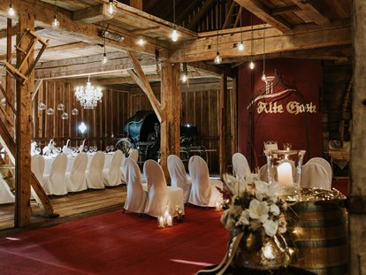 Hochzeit - Art der Location: Wintergarten - Dolomiten - Stadl - Stadl/Hotel/Restaurant Alte Goste