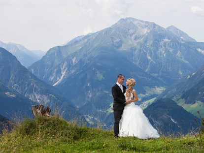 Hochzeit - Umgebung: im Park - Bezirk Schwaz - Herrliche Kulissen rund ums Haus - Berghotel Gerlosstein