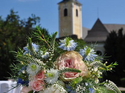 Hochzeit - Umgebung: am Land - Bezirk Neunkirchen - Agape im Schlosspark - Hochzeitsschloss Gloggnitz