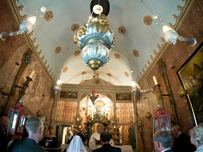 Hochzeit - Herbsthochzeit - Die Schlosskapelle Maria Loretto, für max. 60 Personen Platz. - Schloss Maria Loretto am Wörthersee