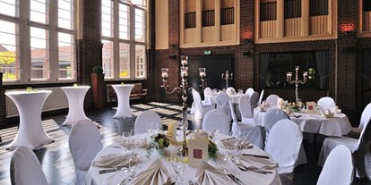 Hochzeit - Hochzeits-Stil: Rustic - Wuppertal - Alte Lohnhalle Wattenscheid - Innen - Alte Lohnhalle Wattenscheid