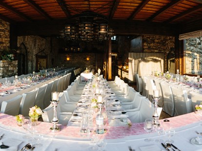 Hochzeit - Art der Location: privates Anwesen - Österreich - Der Festsaal der Burg Landskron bereit für Ihre Hochzeit. - Burg Landskron
