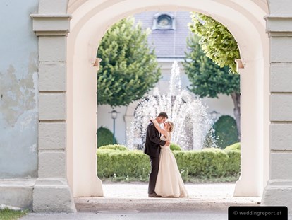 Hochzeit - Umgebung: im Park - Győr-Moson-Sopron - Feiern Sie Ihre Hochzeit im Schloss Halbturn im Burgenland.
Foto © weddingreport.at - Schloss Halbturn - Restaurant Knappenstöckl
