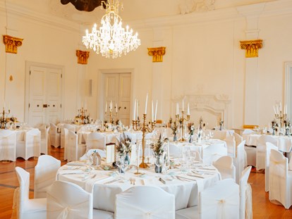 Hochzeit - Hochzeits-Stil: Rustic - Neckarwestheim - Heiraten auf Schloss Horneck / Eventscheune 