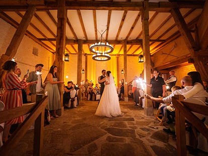 Hochzeit - Hochzeitsessen: 3-Gänge Hochzeitsmenü - Neckarwestheim - Heiraten auf Schloss Horneck / Eventscheune 