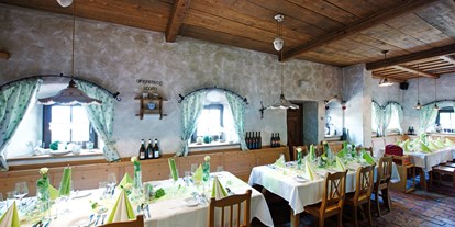 Hochzeit - Umgebung: am Land - Mühlviertel - Angerberg-Stubn in der Tiroler Alm - Eidenberger Alm