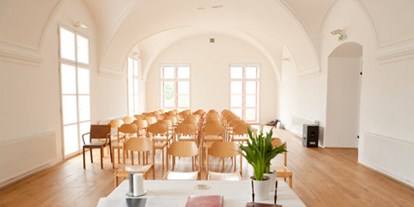 Hochzeit - Umgebung: am Land - Grafenegg - Standesamtliche Trauung im Piaristensaal - Kunsthaus Horn