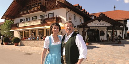 Hochzeit - Trauung im Freien - Köstendorf (Köstendorf) - Hotel Rupertihof in Ainring - ca. 5km von Freilassing entfernt, mit den Wirtsleuten Eva-Maria & Thomas Berger - Hotel Rupertihof