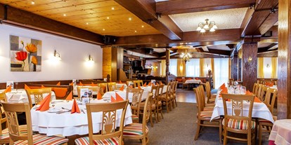 Hochzeit - Art der Location: Restaurant - Bayern - Lokal für bis zu 180 Personen, mit Bühne, Tanzfläche und Bühnentechnik - Hotel Rupertihof