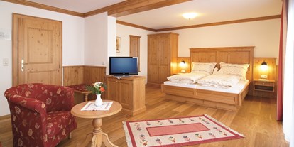 Hochzeit - Umgebung: am Land - Golling an der Salzach - gemütliche Zimmer mit DU/WC, TV direkt im Hotel, auch Einzelzimmer, Dreibett- oder Vierbettzimmer verfügbar. - Hotel Rupertihof