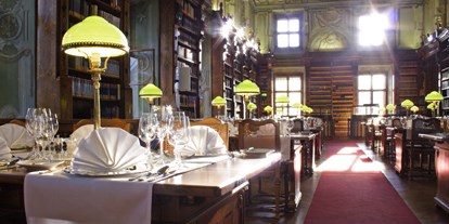 Hochzeit - Umgebung: in einer Stadt - Wien Penzing - Augustinerlesesaal - Österreichische Nationalbibliothek