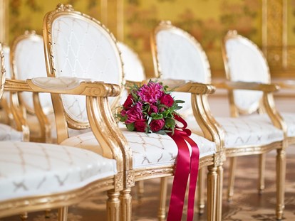 Hochzeit - Trauung im Freien - Sieghartskirchen - Gelber Salon - Palais Coburg Residenz