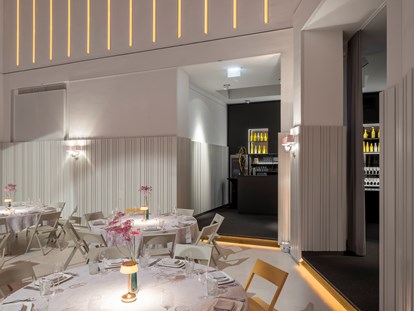 Hochzeit - Art der Location: Restaurant - Donauraum - Galatische im SAAL mit Bar - SAAL der Labstelle Wien