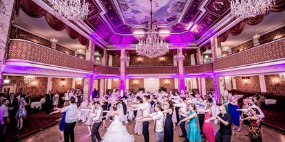 Hochzeit - nächstes Hotel - Österreich - Party der Hochzeitsgäste - Austria Trend Parkhotel Schönbrunn