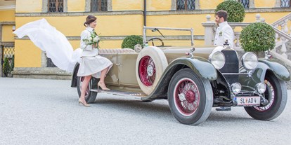 Hochzeit - Ebenau - Die eleganten Oldtimer der Ferdinand Porsche Erlebniswelt können auch für Hochzeiten gemietet werden. Foto: ebihara photography - Ferdinand Porsche Erlebniswelt fahr(T)raum