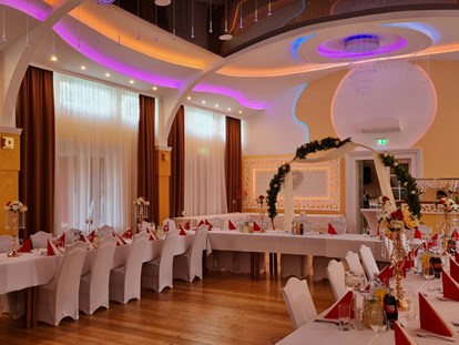 Hochzeit - Geeignet für: Firmenweihnachtsfeier - Neustift (Neustift-Innermanzing) - Hochzeitssaal Wien Rosental