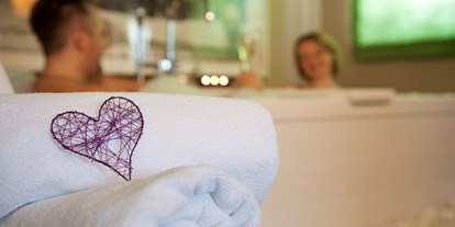 Hochzeit - Hunde erlaubt - Anthering - Romantisches Bad zu Zweit - Romantik Spa Hotel Elixhauser Wirt ****S