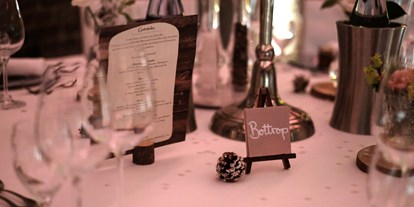 Hochzeit - Preisniveau: moderat - Bochum - Eine, von zahlreichen, Tischdekovarianten im Lokschuppen in Nordrhein-Westfalen. - Lokschuppen Event GbR