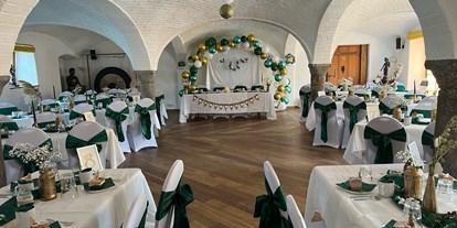 Hochzeit - Art der Location: privates Anwesen - Bayern - Hochzeit im Gewölberaum - Hochzeitslocation Lamplstätt - 3 Tage feiern ohne Sperrstunde