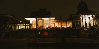 Hochzeit - Art der Location: Restaurant - Wien Wieden - Die Kaiserloge in Wien bei Nacht. - Kaiserloge Freudenau