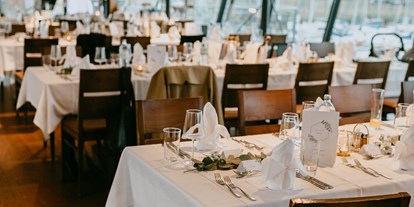 Hochzeit - Umgebung: mit Seeblick - Frauenkirchen - Auf zwei Etagen finden bis zu 270 Hochzeitsgäste Platz. - Seerestaurant Katamaran