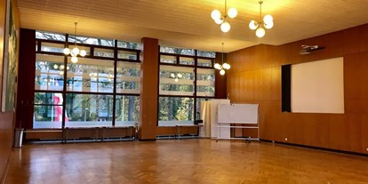 Hochzeit - Festzelt - Berlin-Stadt Kreuzberg - Die Villa Sauerbier kann für 50 bis 2000 Hochzeitsgäste gemietet werden. - Villa Sauerbier