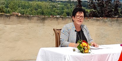 Hochzeit - Trauung im Freien - Schwäbische Alb - Historischer Hängegarten Schloss Neufra bei Riedlingen