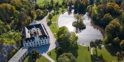 Hochzeit - Garten - Drohnenaufnahme Schloss Hernstein
Copyright: Peter Hruska

 - Schloss Hernstein