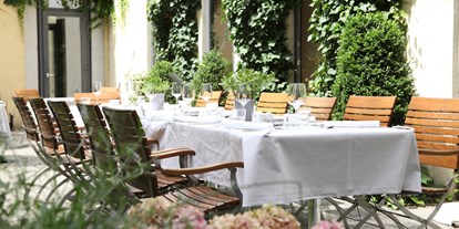 Hochzeit - Sommerhochzeit - Wien Wieden - Innenhof - Hotel DAS TRIEST