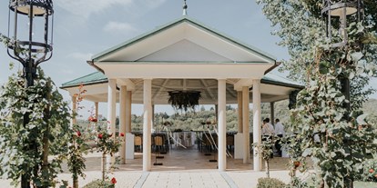 Hochzeit - Garten - Pavillon für Trauungen im Freien im Weinschloss Thaller - Weinschloss Thaller