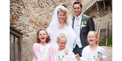 Hochzeit - Kinderbetreuung - Niederösterreich - Heiraten auf der Burgruine Aggstein in 3642 Aggsbach Dorf - Burgruine Aggstein