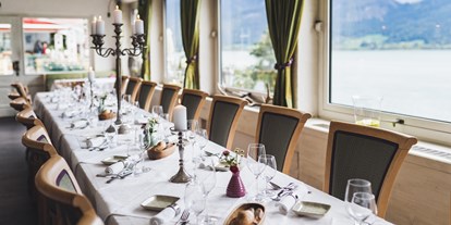 Hochzeit - Art der Location: Eventlocation - Altaussee - Festtafel mit grandiosen Seeblick - Paul der Wirt, St. Wolfgang
