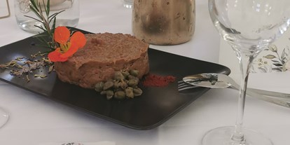Hochzeit - Art der Location: Restaurant - Donauraum - Vorspeisenvaration Beef Tartar wird eingestellt! - Schloss Events Enns
