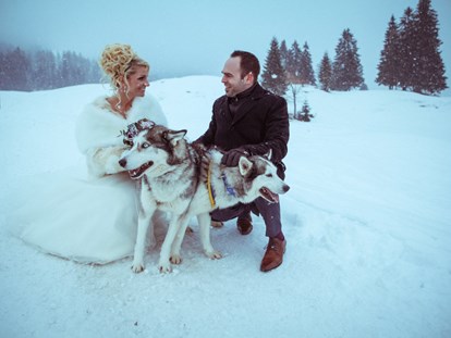 Hochzeit - Hochzeitsessen: 5-Gänge Hochzeitsmenü - Alpenregion Bludenz - Eine romantische Husky-Fahrt zur Hochzeit. - Rufana Alp