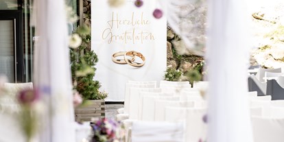 Hochzeit - Art der Location: Hotel - Tirol - Unser Außenbereich ist beliebt für eine Trauung im Freien, die Agape und den Empfang. - Lizum 1600 - Ihre Hochzeitslocation