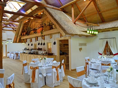 Hochzeit - Hochzeitsessen: Buffet - Winden am See - Csarda - Scheune - VILA VITA Pannonia
