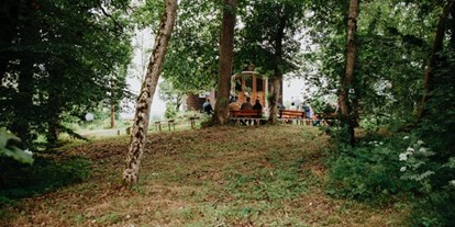 Hochzeit - Art der Location: ausgefallene Location - Schwäbische Alb - Meinradskapelle - Waldhochzeit im Fürstl. Park Inzigkofen