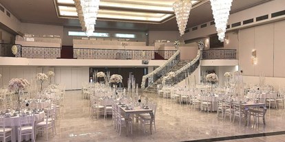 Hochzeit - Geeignet für: Vernissage oder Empfang - Mülheim an der Ruhr - Le Palais Krefeld - Festsaal in NRW