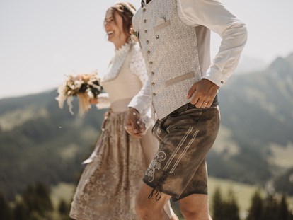 Hochzeit - Frühlingshochzeit - Tiroler Unterland - Rössl Alm