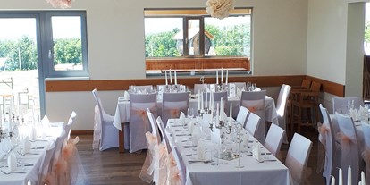 Hochzeit - Art der Location: Eventlocation - Senftenberg (Senftenberg) - Eine Hochzeitstafel in Rosa! - WEINGUT & WEINBLICK Grafinger
