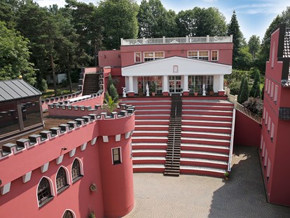 Hochzeit - Umgebung: am See - Buckow - Amphitheater - The Lakeside Burghotel zu Strausberg