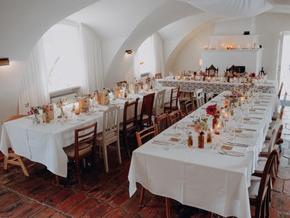 Hochzeit - externes Catering - Kremsmünster - Festsaal

Foto Iris Winkler
https://iriswinklerweddings.com - Großkandlerhaus