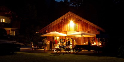 Hochzeit - Nassereith - Die Triendlsäge in Seefeld bei Nacht. - Waldgasthaus Triendlsäge