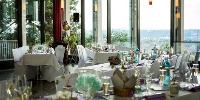 Hochzeit - Art der Location: Restaurant - Wachau - Das Schloßcafe Prina mit seinen lichtdurchfluteten Glasfronten. - Heiraten auf Schloss Sonnenstein | Schloßcafé Pirna