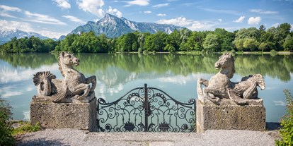 Hochzeit - Wickeltisch - Salzburg-Umgebung - Seepferdchen mit Blick auf den Weiher - Hotel Schloss Leopoldskron