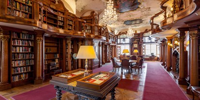 Hochzeit - Umgebung: am See - Mondsee - Max Reinhardt Bibliothek - Hotel Schloss Leopoldskron
