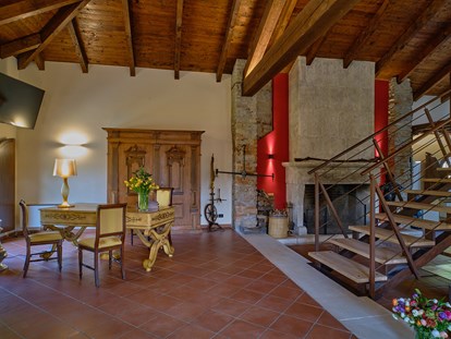Hochzeit - Ladestation für Elektroautos - Italien - Villa Giarvino - das exquisite Gästehaus im Piemont