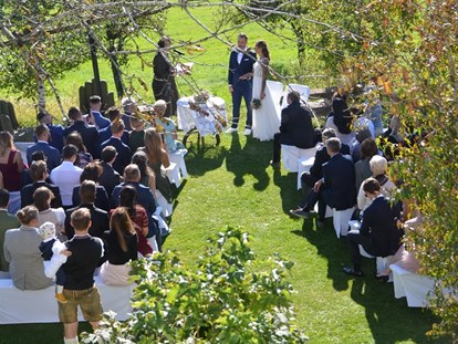 Hochzeit - Hochzeitsessen: Catering - Thalheim bei Wels - Zeremonie am Panoramaplatz - Vedahof - Gramastetten