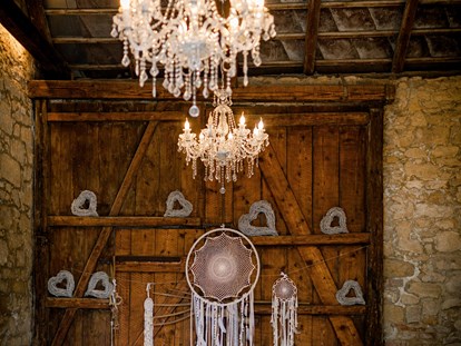 Hochzeit - Art der Location: Restaurant - Lackendorf - Der Hochzeitsstadl vom Himmelblau in Rust. - Himmelblau Rust - Hochzeit im Vintage Haus