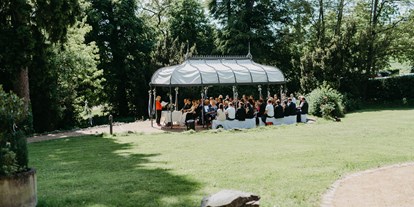 Hochzeit - Seligenstadt - Für die Trauung im Freien steht euch die riesige Gartenlandschaft des Hofgut Dippelshof zur Verfügung. - Hofgut Dippelshof